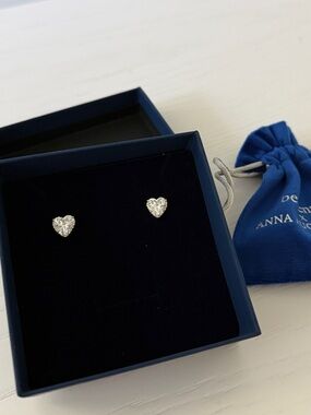 NWT ANNA ZUCKERMAN Bethenny Frankel 4 Carat Heartthrob Studs In Yellow Gold